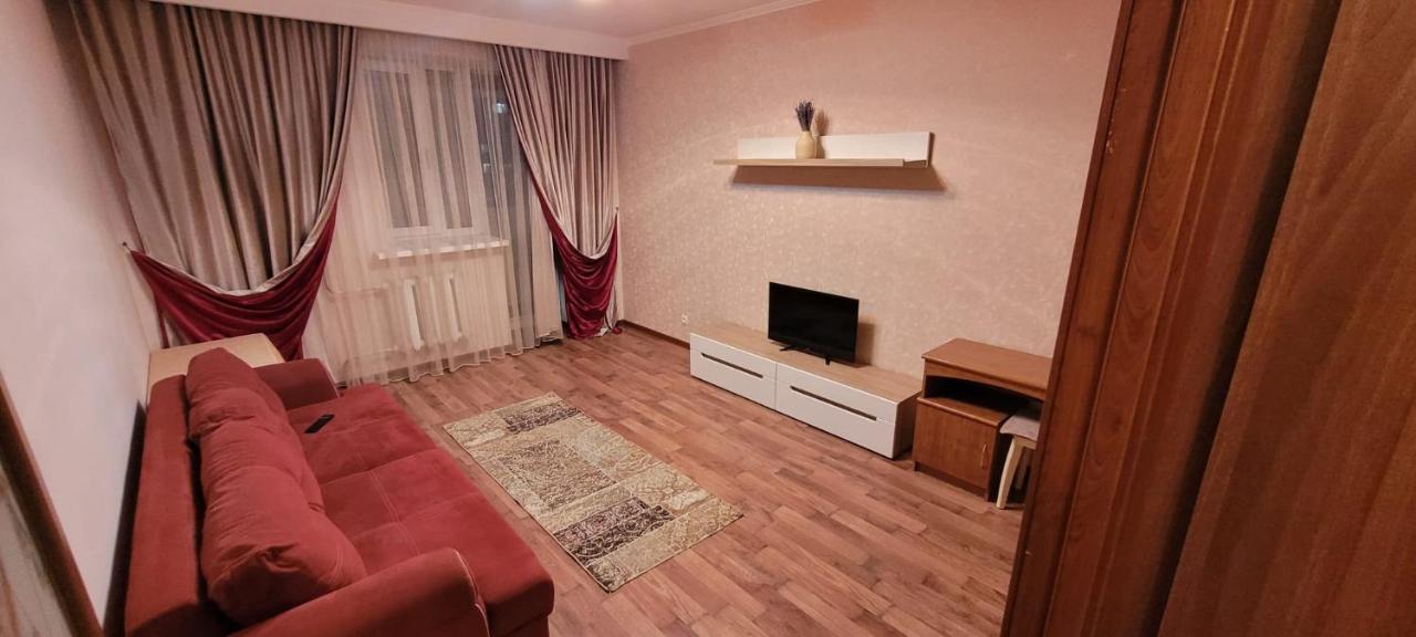 Прекрасная Квартира В Центре Столицы! Akmola Esterno foto