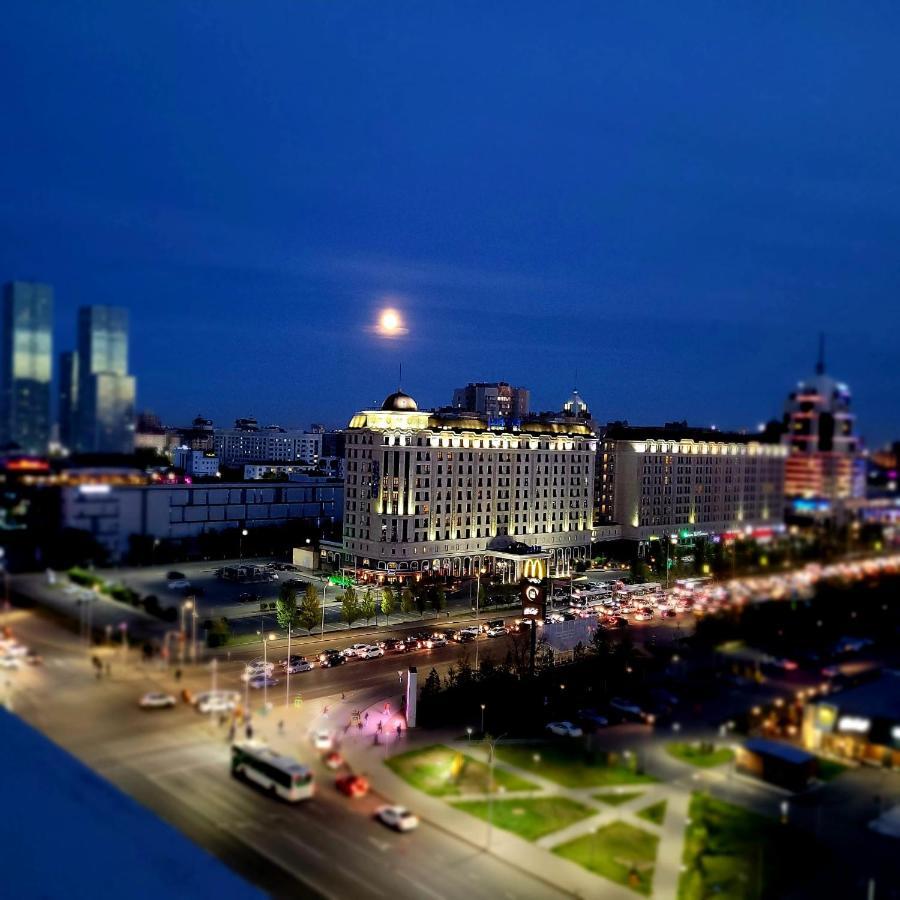 Прекрасная Квартира В Центре Столицы! Akmola Esterno foto